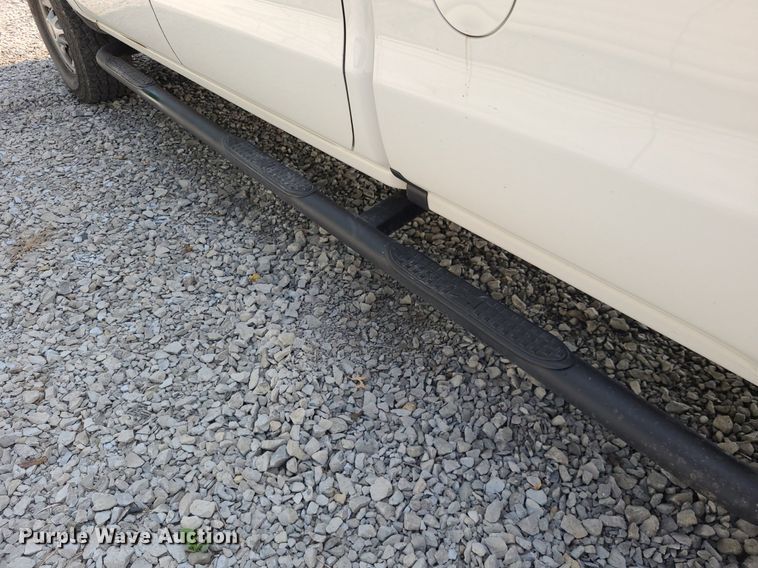 image for item DK1955 2016 Chevrolet Silverado 2500HD  Crew Cab pickup truck