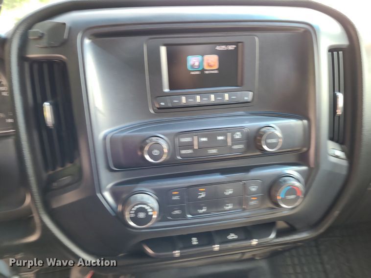 image for item DK1955 2016 Chevrolet Silverado 2500HD  Crew Cab pickup truck