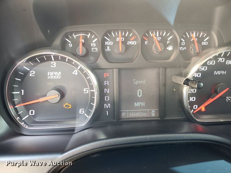 image for item DK1955 2016 Chevrolet Silverado 2500HD  Crew Cab pickup truck