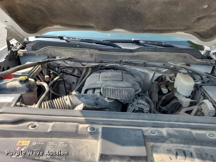 image for item DK1955 2016 Chevrolet Silverado 2500HD  Crew Cab pickup truck