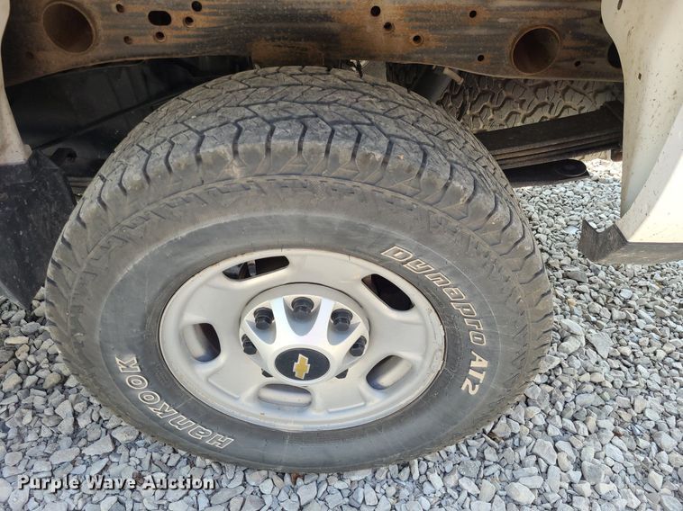 image for item DK1955 2016 Chevrolet Silverado 2500HD  Crew Cab pickup truck