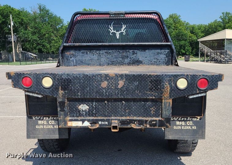 image for item DK1969 2000 Ford F250 Super Duty XLT  SuperCab flatbed pickup truck