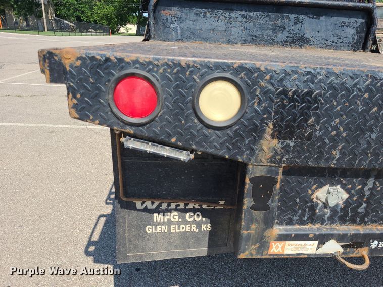 image for item DK1969 2000 Ford F250 Super Duty XLT  SuperCab flatbed pickup truck