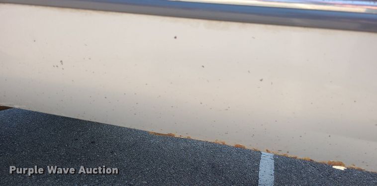 image for item DK1969 2000 Ford F250 Super Duty XLT  SuperCab flatbed pickup truck