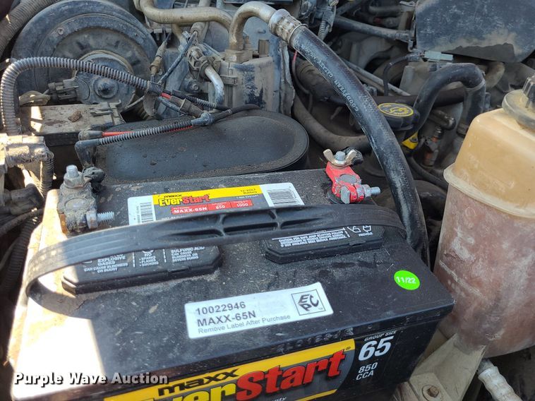 image for item DK1969 2000 Ford F250 Super Duty XLT  SuperCab flatbed pickup truck