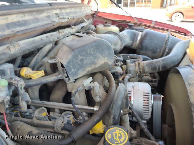 image for item DK1969 2000 Ford F250 Super Duty XLT  SuperCab flatbed pickup truck