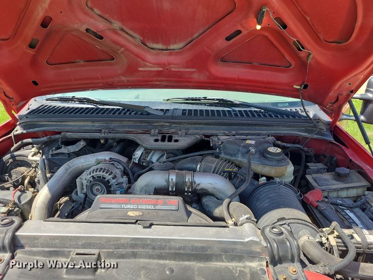 image for item DK1970 2004 Ford F350 Super Duty XL Crew Cab flatbed pickup truck