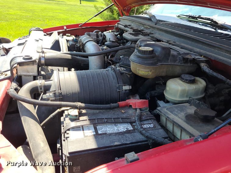 image for item DK1970 2004 Ford F350 Super Duty XL Crew Cab flatbed pickup truck