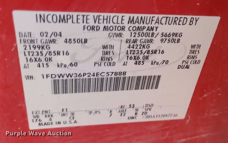 image for item DK1970 2004 Ford F350 Super Duty XL Crew Cab flatbed pickup truck