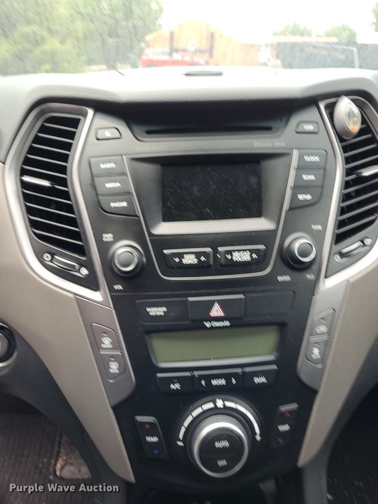 image for item DK1973 2014 Hyundai Santa Fe Limited  SUV