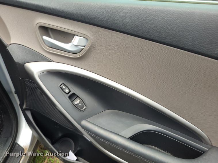 image for item DK1973 2014 Hyundai Santa Fe Limited  SUV