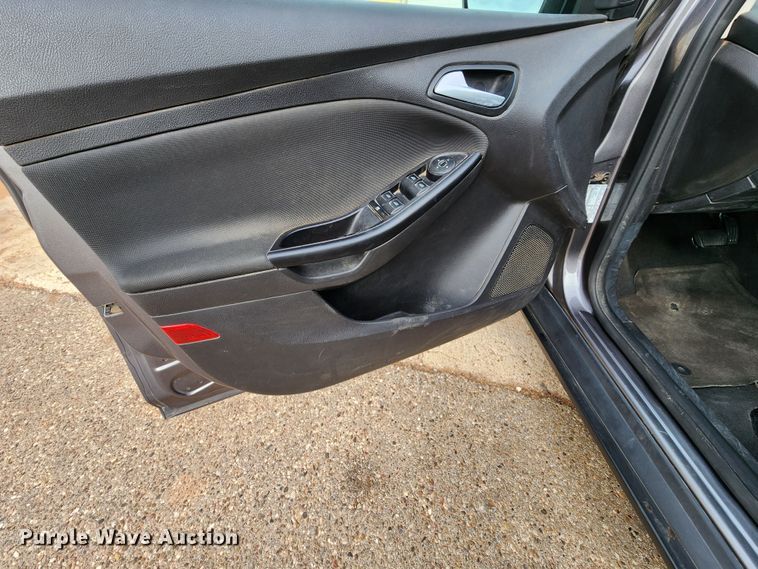 image for item DK6498 2014 Ford Focus SE