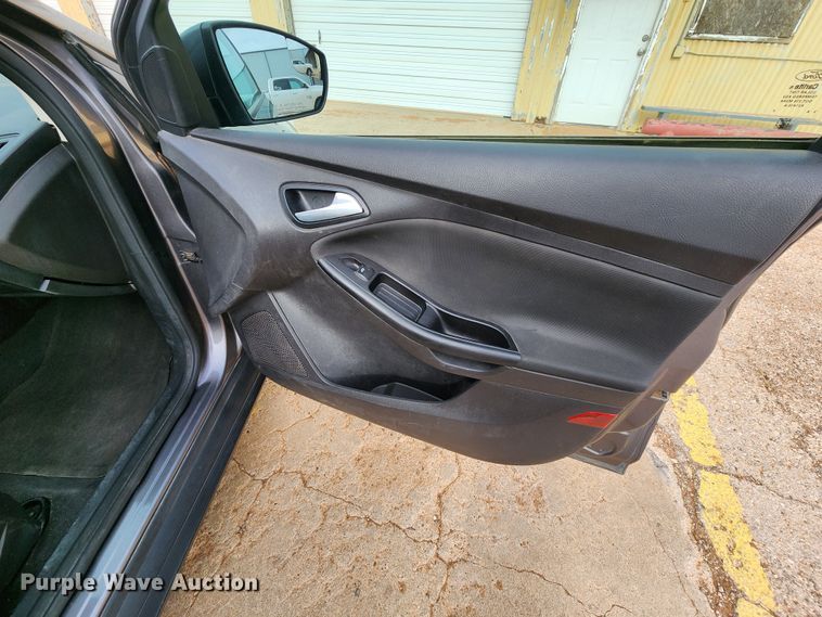 image for item DK6498 2014 Ford Focus SE