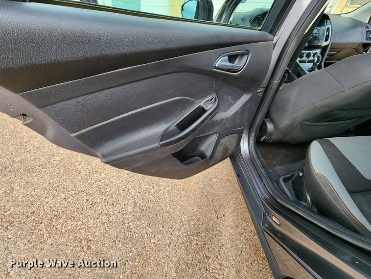 image for item DK6498 2014 Ford Focus SE