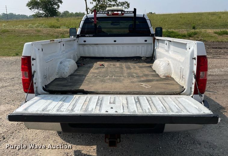 image for item DL3784 2010 Chevrolet Silverado 2500HD  pickup truck