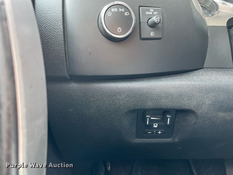 image for item DL3784 2010 Chevrolet Silverado 2500HD  pickup truck