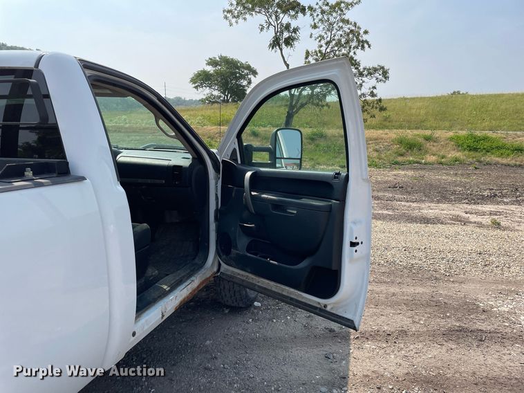 image for item DL3784 2010 Chevrolet Silverado 2500HD  pickup truck