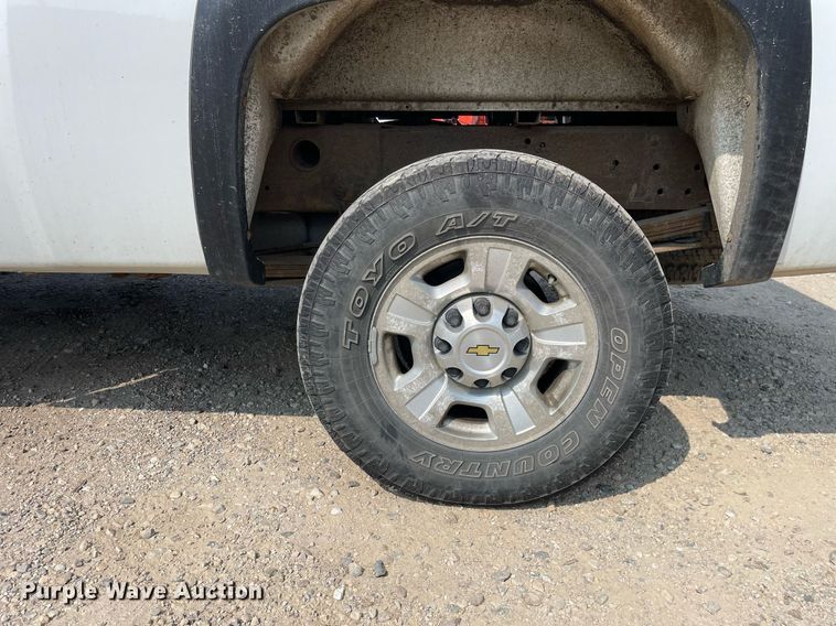 image for item DL3784 2010 Chevrolet Silverado 2500HD  pickup truck