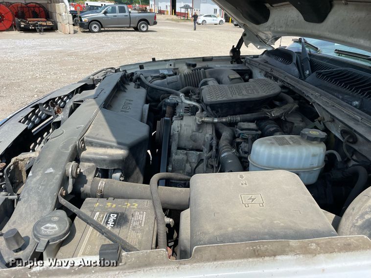 image for item DL3786 2005 Chevrolet Silverado 2500HD  Crew Cab pickup truck