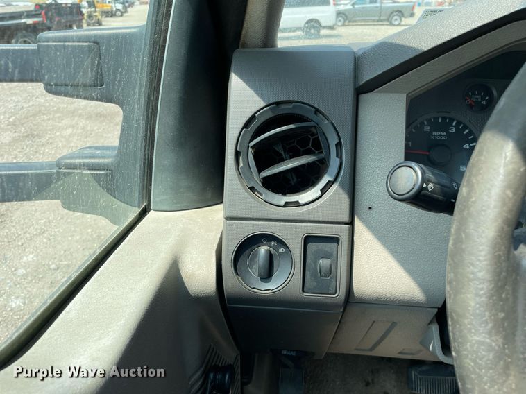 image for item DL3787 2008 Ford F450 Super Duty XL  utility / service truck