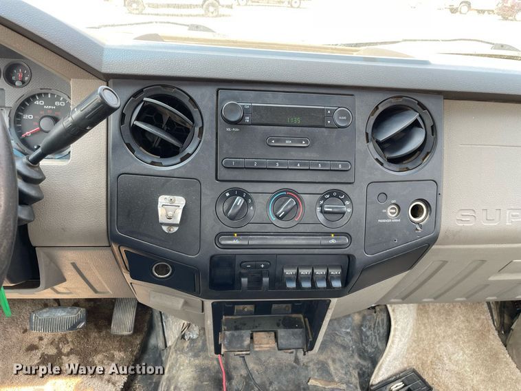 image for item DL3787 2008 Ford F450 Super Duty XL  utility / service truck