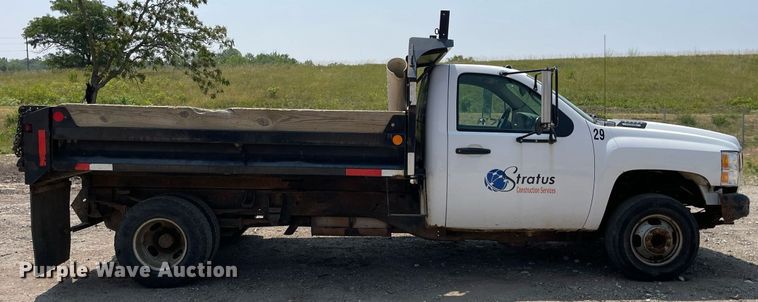 image for item DL3789 2007 Chevrolet Silverado 3500  dump bed pickup truck