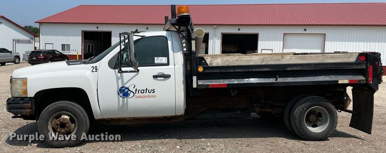 image for item DL3789 2007 Chevrolet Silverado 3500  dump bed pickup truck