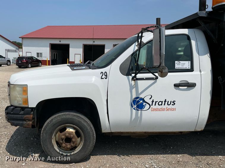 image for item DL3789 2007 Chevrolet Silverado 3500  dump bed pickup truck