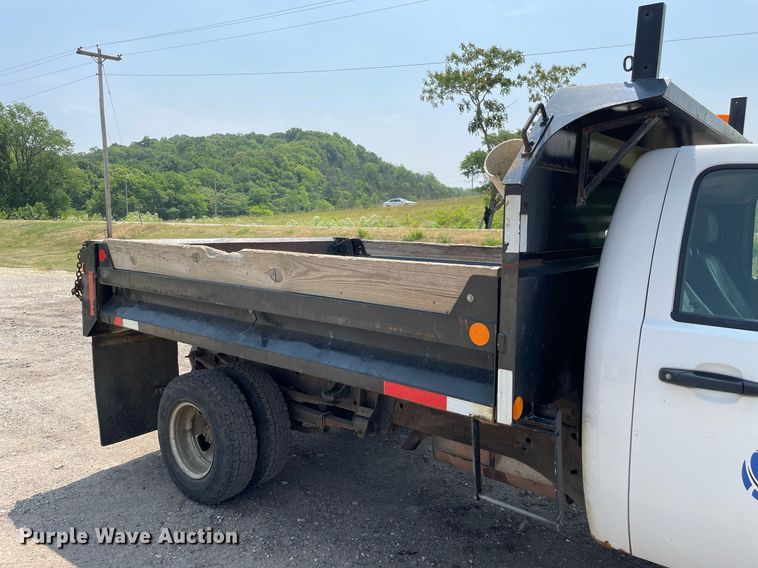 image for item DL3789 2007 Chevrolet Silverado 3500  dump bed pickup truck