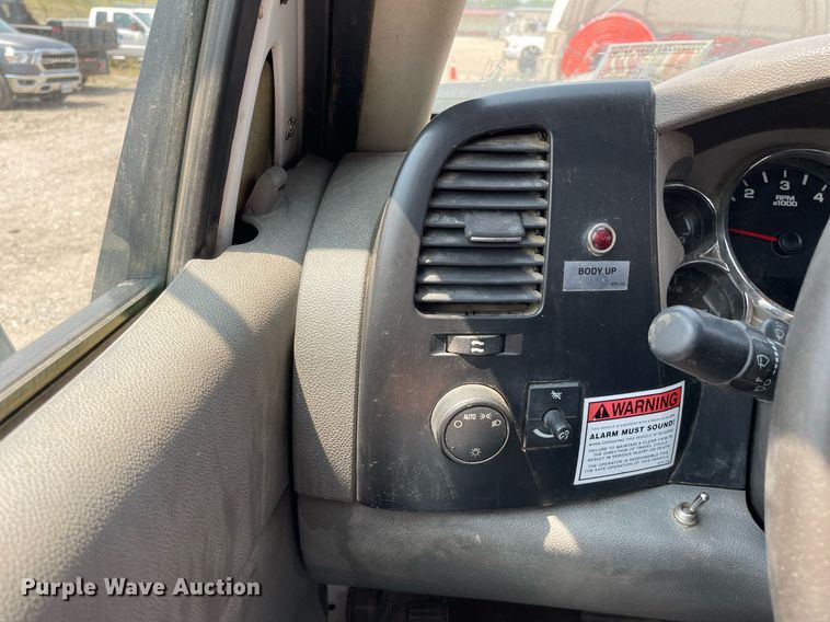 image for item DL3789 2007 Chevrolet Silverado 3500  dump bed pickup truck