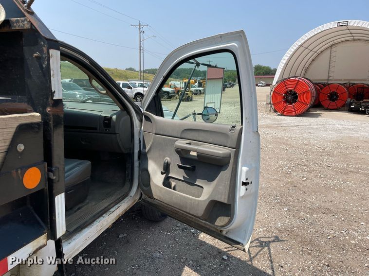 image for item DL3789 2007 Chevrolet Silverado 3500  dump bed pickup truck