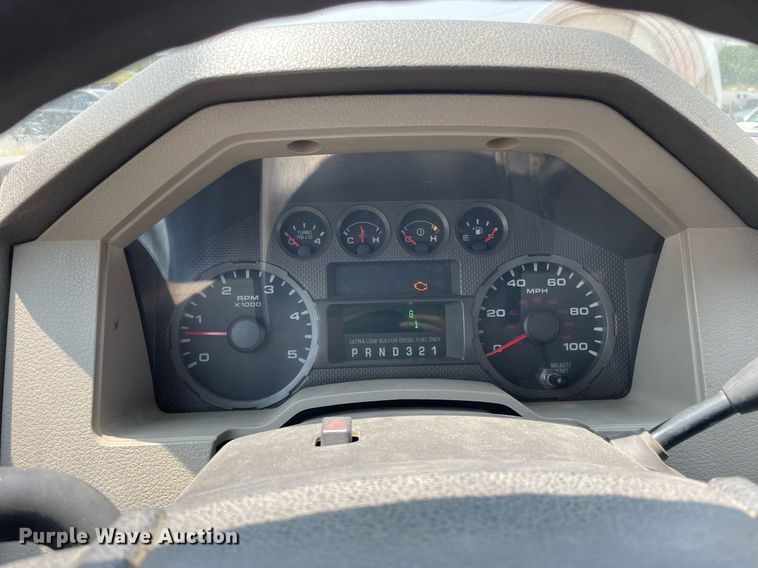 image for item DL3791 2008 Ford F450 Super Duty XL  Crew Cab utility / service truck