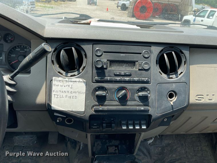 image for item DL3791 2008 Ford F450 Super Duty XL  Crew Cab utility / service truck