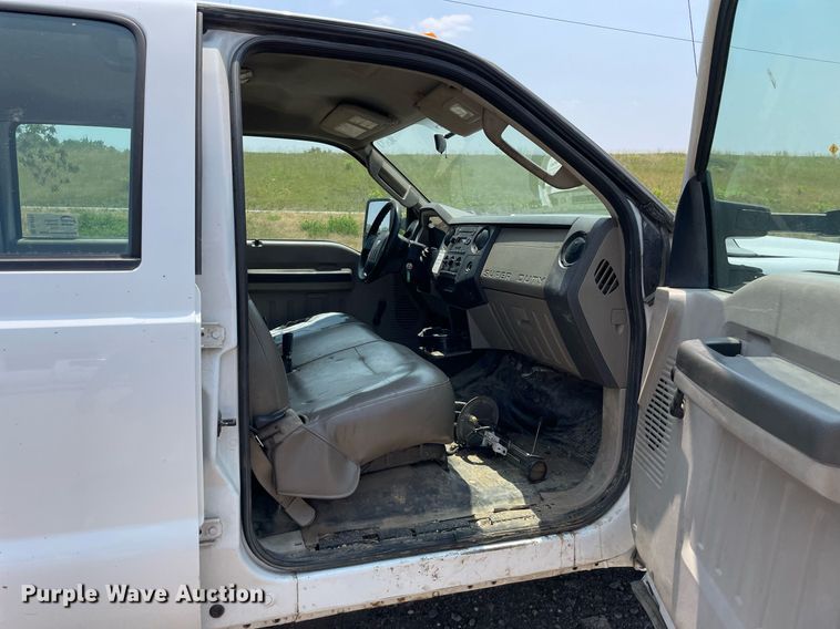 image for item DL3791 2008 Ford F450 Super Duty XL  Crew Cab utility / service truck