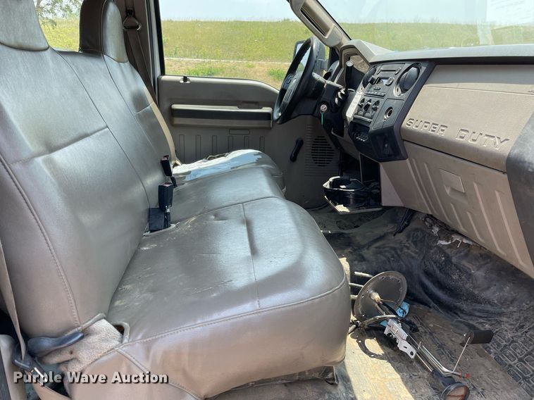 image for item DL3791 2008 Ford F450 Super Duty XL  Crew Cab utility / service truck