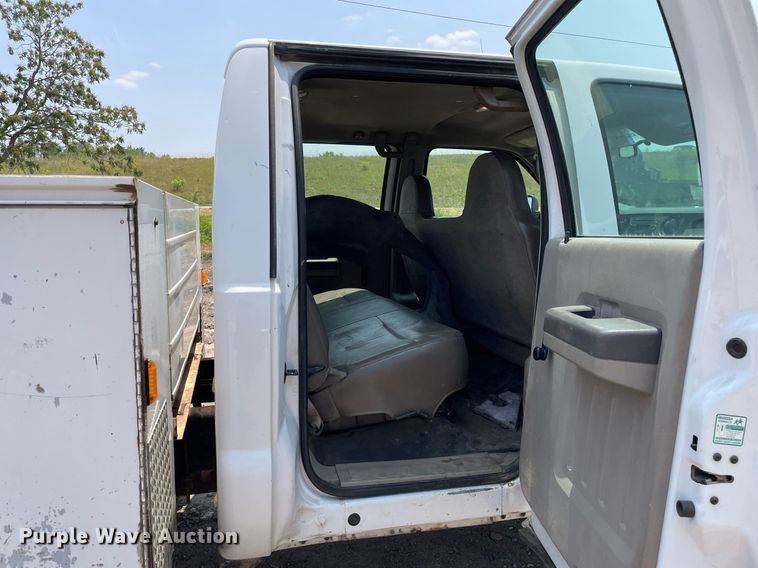 image for item DL3791 2008 Ford F450 Super Duty XL  Crew Cab utility / service truck