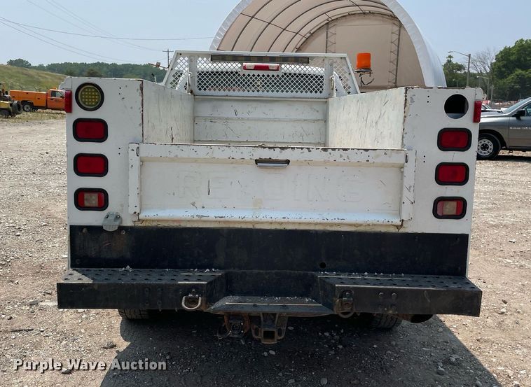 image for item DL3792 2007 Chevrolet Silverado 2500HD  Ext. Cab utility bed pickup truck