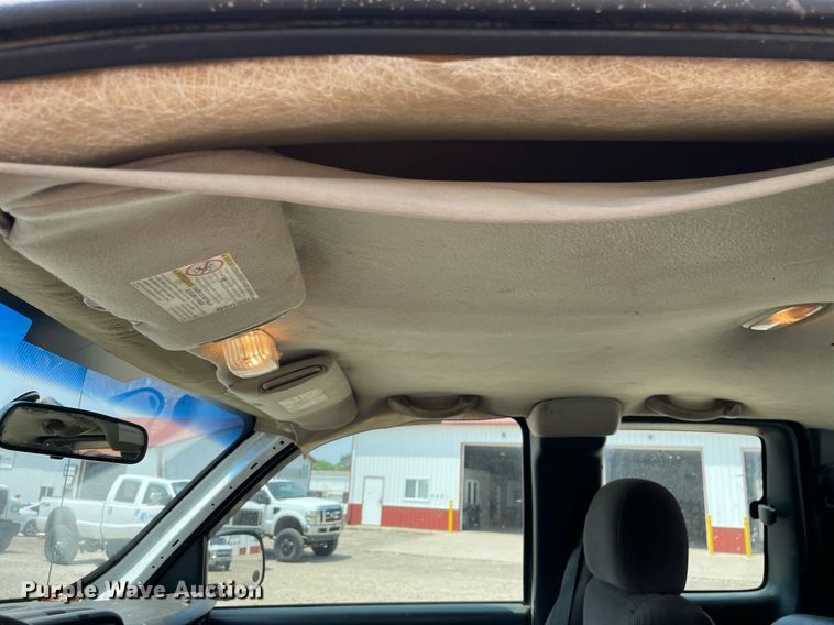 image for item DL3792 2007 Chevrolet Silverado 2500HD  Ext. Cab utility bed pickup truck