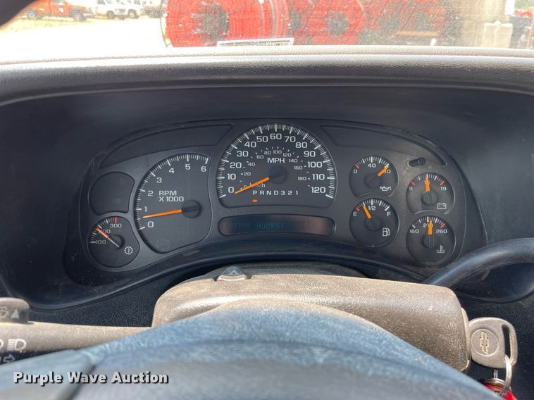 image for item DL3792 2007 Chevrolet Silverado 2500HD  Ext. Cab utility bed pickup truck