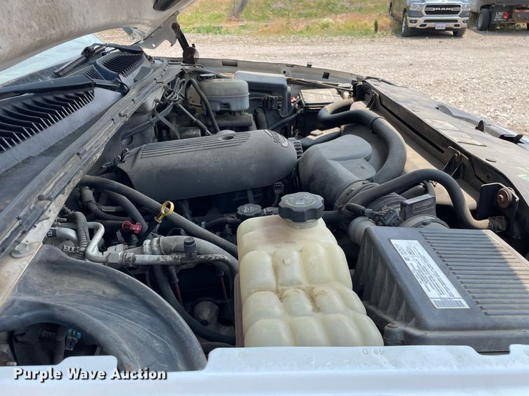 image for item DL3792 2007 Chevrolet Silverado 2500HD  Ext. Cab utility bed pickup truck