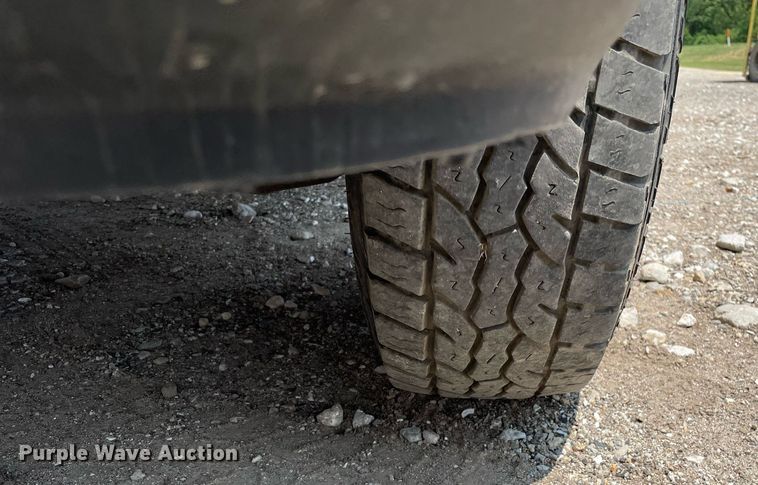 image for item DL3792 2007 Chevrolet Silverado 2500HD  Ext. Cab utility bed pickup truck