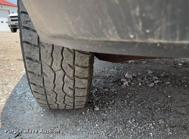 image for item DL3792 2007 Chevrolet Silverado 2500HD  Ext. Cab utility bed pickup truck