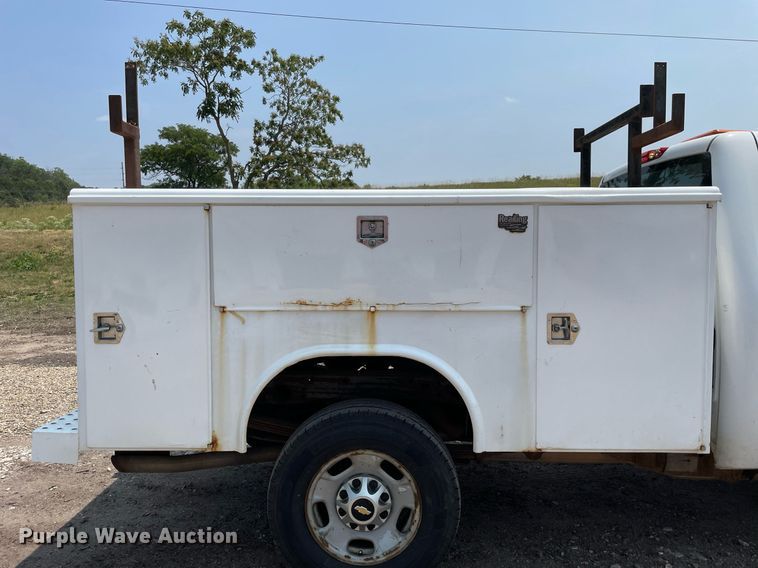 image for item DL3794 2012 Chevrolet Silverado 2500HD  utility bed pickup truck