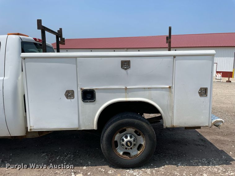 image for item DL3794 2012 Chevrolet Silverado 2500HD  utility bed pickup truck