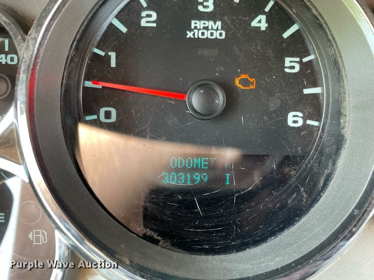 image for item DL3794 2012 Chevrolet Silverado 2500HD  utility bed pickup truck