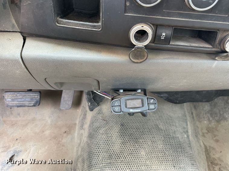 image for item DL3794 2012 Chevrolet Silverado 2500HD  utility bed pickup truck