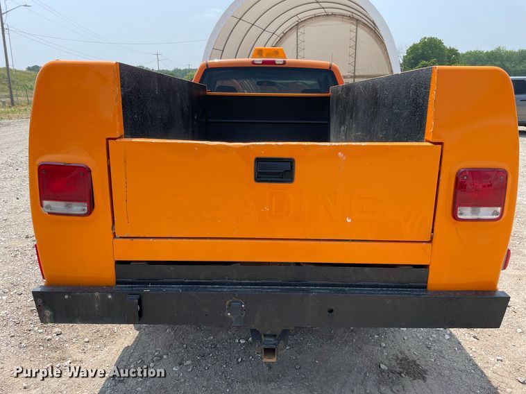 image for item DL3795 2003 Chevrolet Silverado 2500HD  utility bed pickup truck