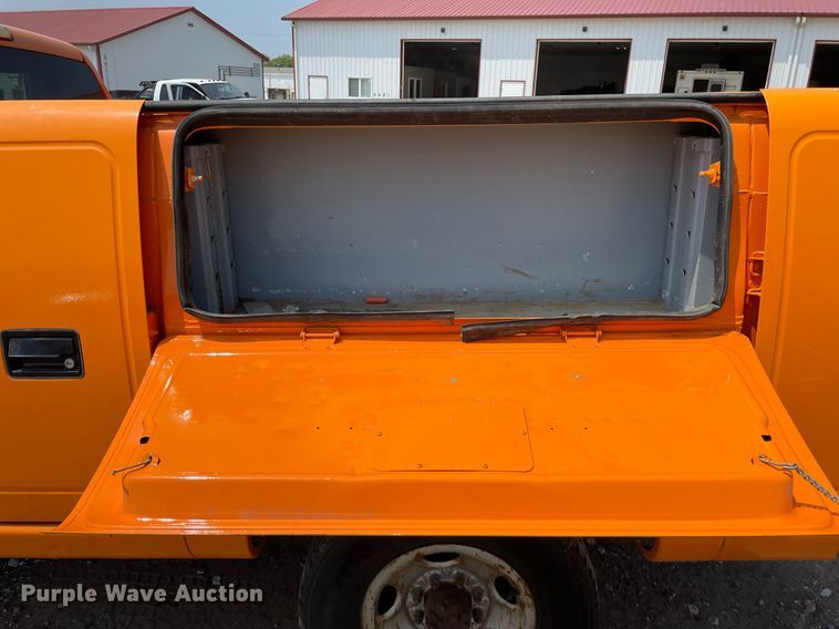 image for item DL3795 2003 Chevrolet Silverado 2500HD  utility bed pickup truck