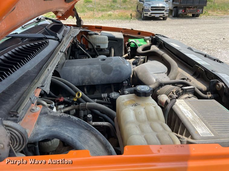 image for item DL3795 2003 Chevrolet Silverado 2500HD  utility bed pickup truck