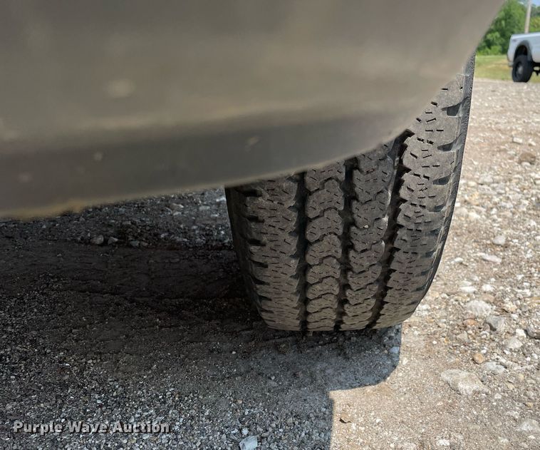 image for item DL3795 2003 Chevrolet Silverado 2500HD  utility bed pickup truck